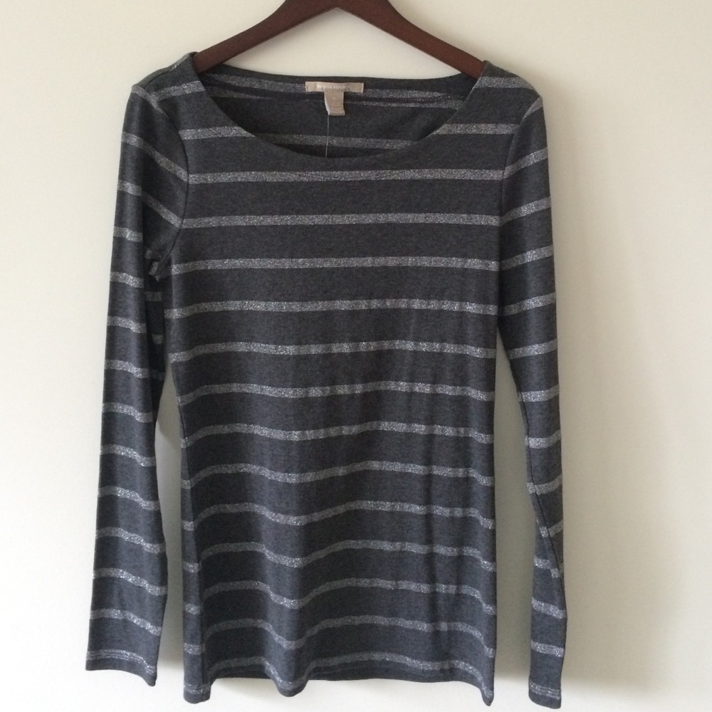 banana republic gray and silver long sleeve tshirt